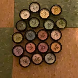 Jesse’s Girl Eye Dusts. Lot of 19 eye dusts. Sealed, unopened, never used.